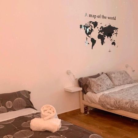 I Gironi Di Dante Apartment Наполи Екстериор снимка