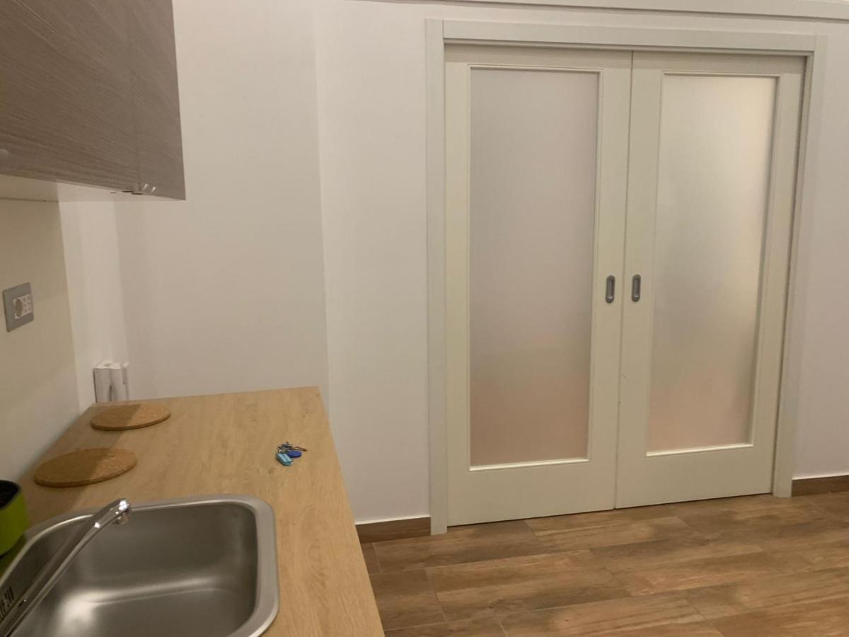 I Gironi Di Dante Apartment Наполи Екстериор снимка