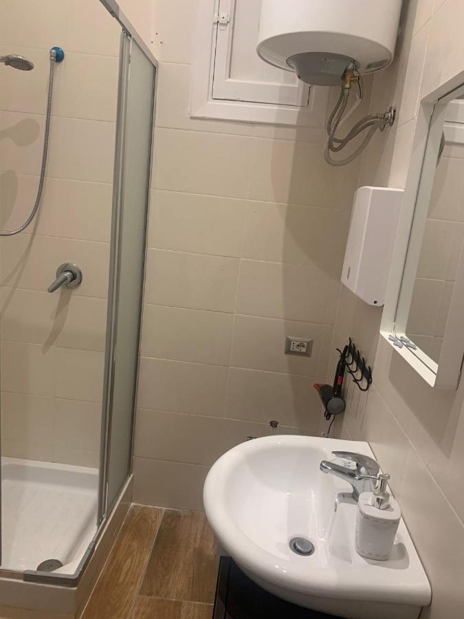 I Gironi Di Dante Apartment Наполи Екстериор снимка