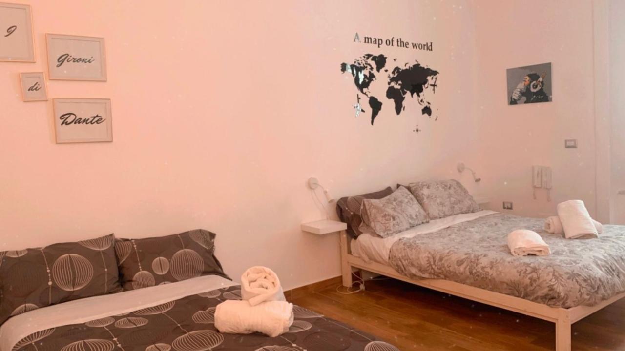 I Gironi Di Dante Apartment Наполи Екстериор снимка